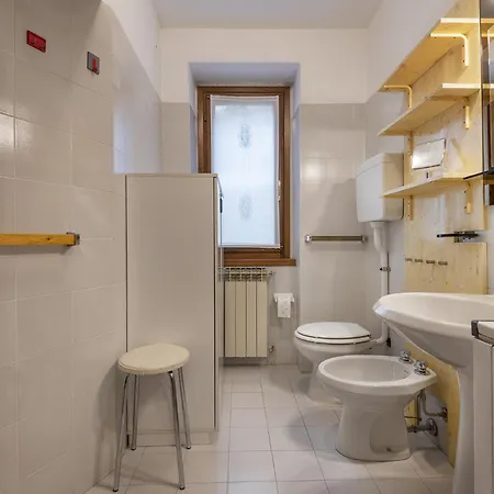 Apartment Due Gnomi *